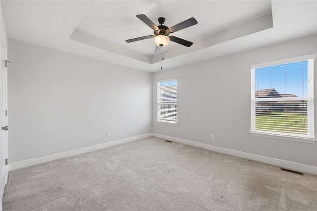 1109 SW Arborway Drive, Lee's Summit, MO 64082