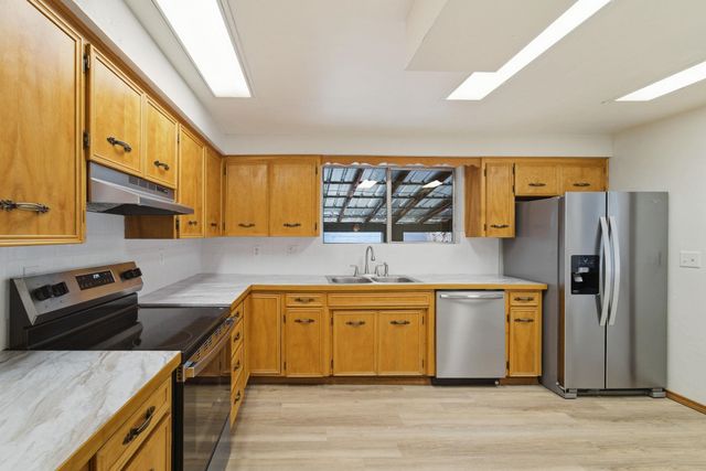 2617 W Cleveland Ave, Spokane, WA 99205