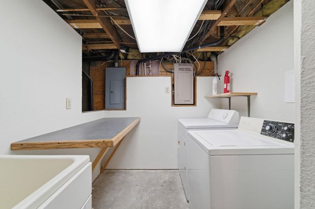 2617 W Cleveland Ave, Spokane, WA 99205