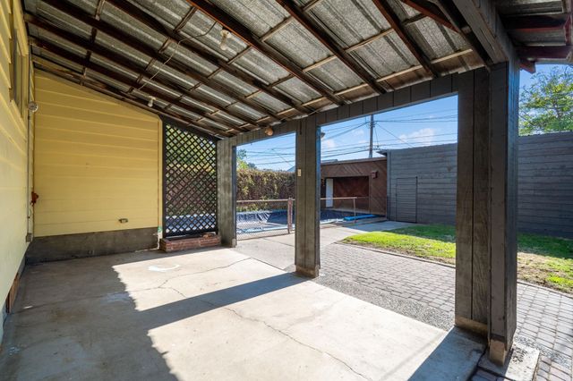 2617 W Cleveland Ave, Spokane, WA 99205