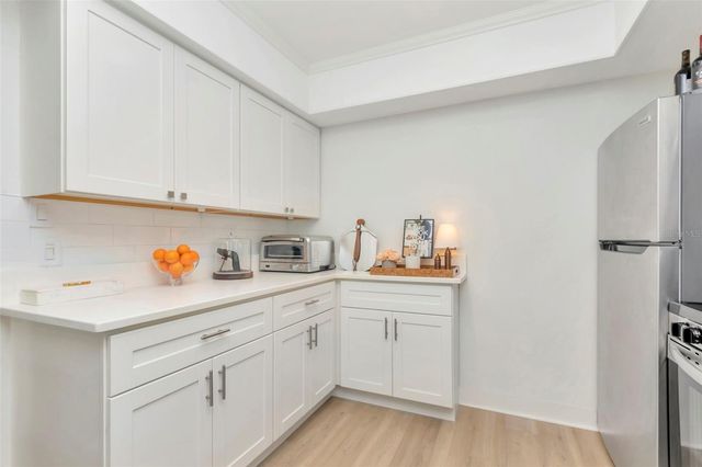 7400 SUN ISLAND DRIVE S 105, South Pasadena, FL 33707