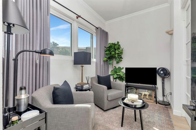 7400 SUN ISLAND DRIVE S 105, South Pasadena, FL 33707