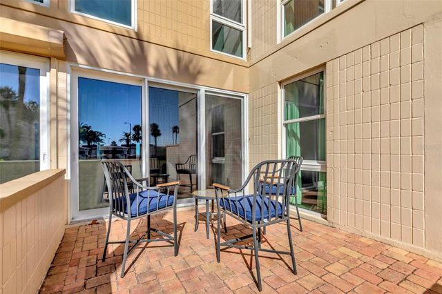 7400 SUN ISLAND DRIVE S 105, South Pasadena, FL 33707