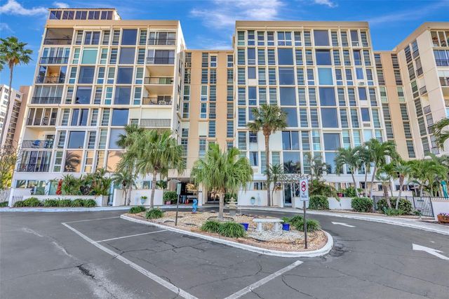 7400 SUN ISLAND DRIVE S 105, South Pasadena, FL 33707