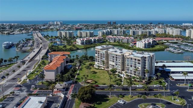 7400 SUN ISLAND DRIVE S 105, South Pasadena, FL 33707