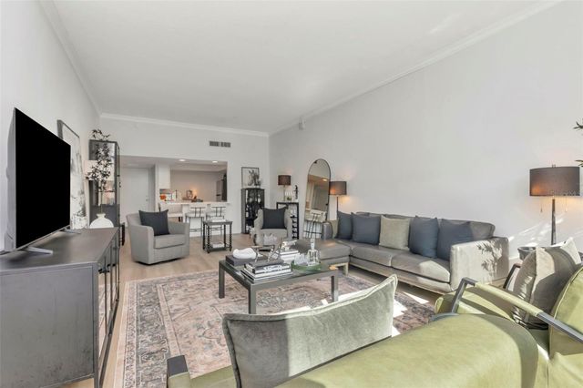 7400 SUN ISLAND DRIVE S 105, South Pasadena, FL 33707