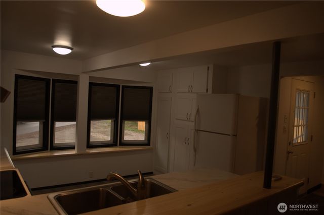 7136 Portal Way, Ferndale, WA 98248