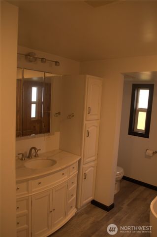 7136 Portal Way, Ferndale, WA 98248