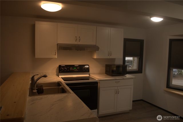 7136 Portal Way, Ferndale, WA 98248