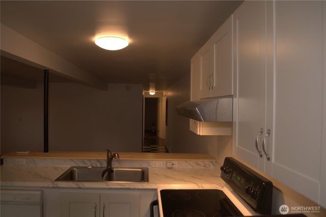 7136 Portal Way, Ferndale, WA 98248