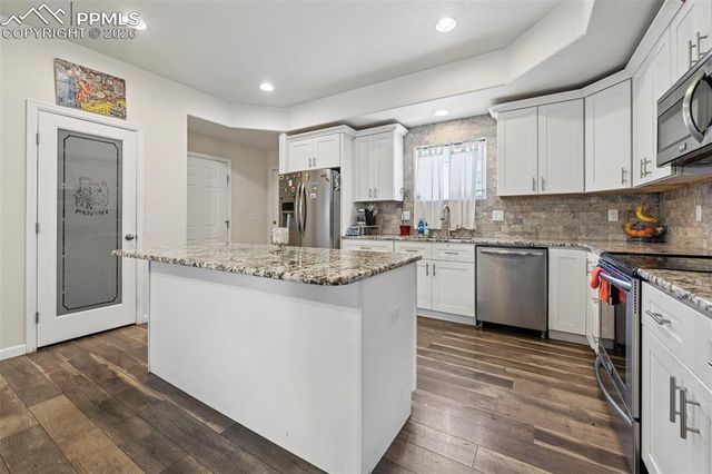 734 N Walnut Street, Colorado Springs, CO 80905