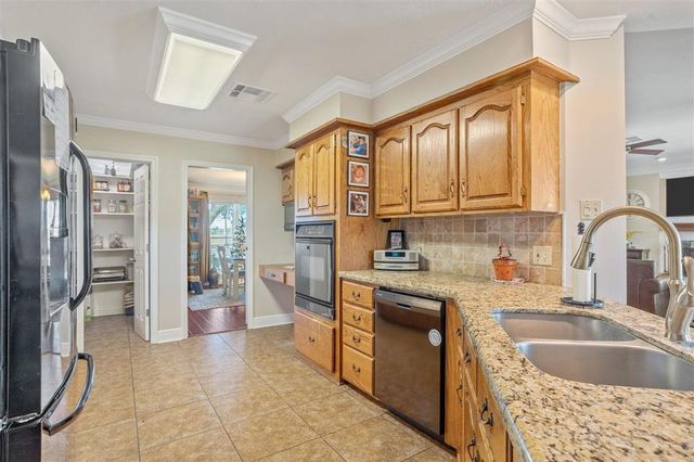 5887 Elliott Road, Lake Charles, LA 70605