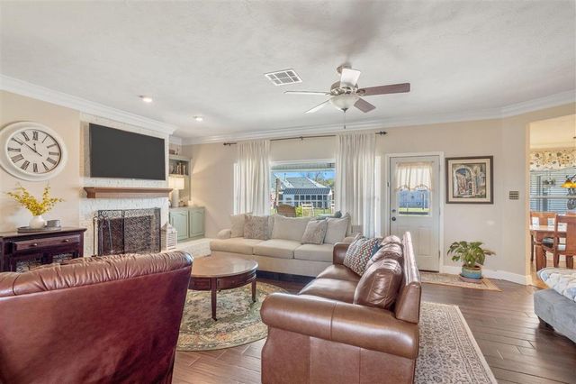 5887 Elliott Road, Lake Charles, LA 70605