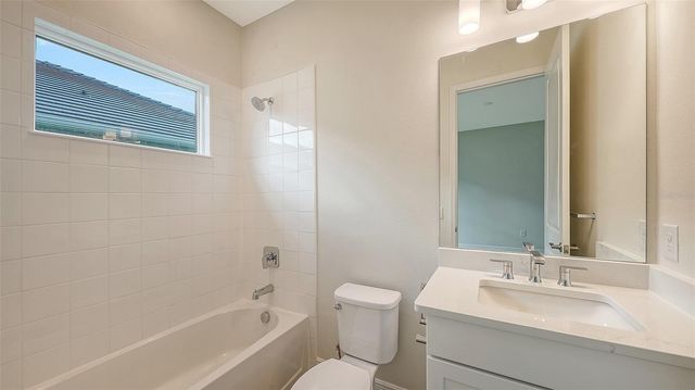 9940 CRYSTAL ISLES CIRCLE, Sarasota, FL 34241