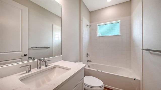 9940 CRYSTAL ISLES CIRCLE, Sarasota, FL 34241