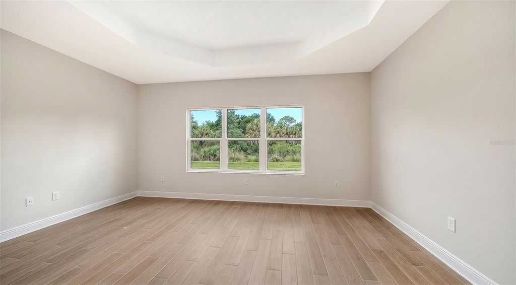Image 22 of property listing at 9940 CRYSTAL ISLES CIRCLE, Sarasota, FL 34241