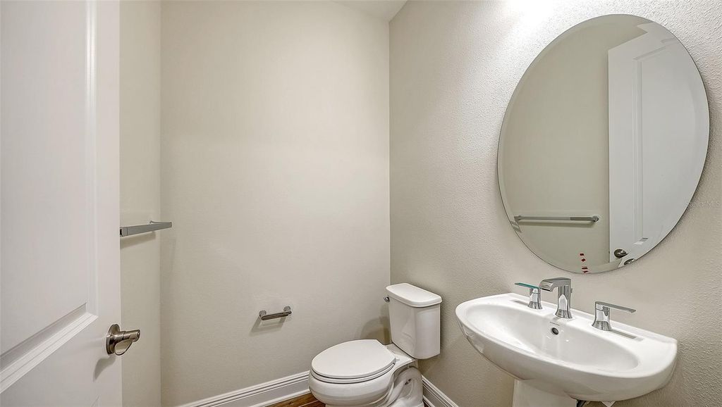 Image 33 of property listing at 9940 CRYSTAL ISLES CIRCLE, Sarasota, FL 34241