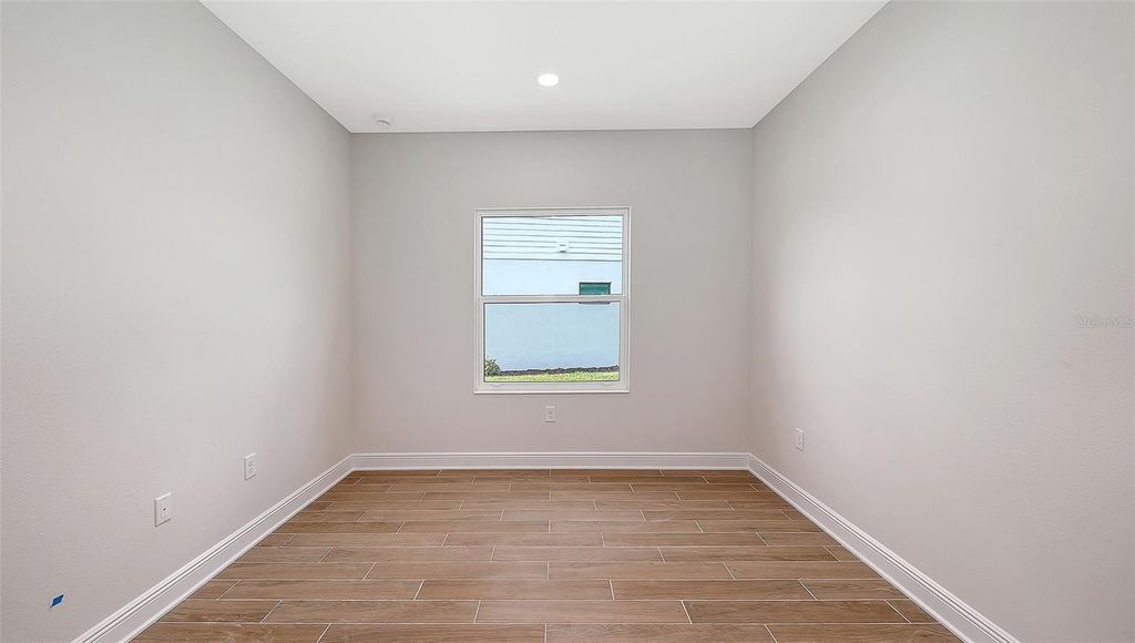 Image 34 of property listing at 9940 CRYSTAL ISLES CIRCLE, Sarasota, FL 34241