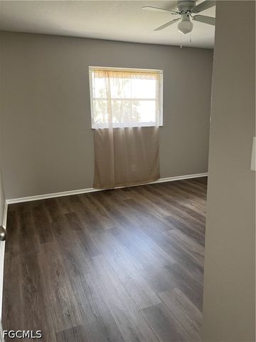 1923 NE 4th TER, Cape Coral, FL 33909