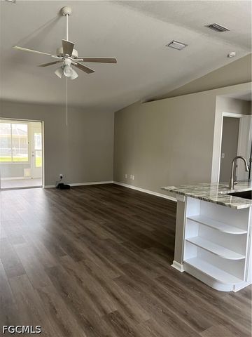 1923 NE 4th TER, Cape Coral, FL 33909