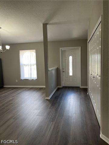 1923 NE 4th TER, Cape Coral, FL 33909