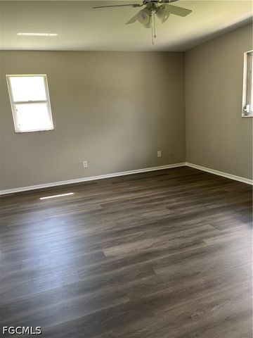 1923 NE 4th TER, Cape Coral, FL 33909