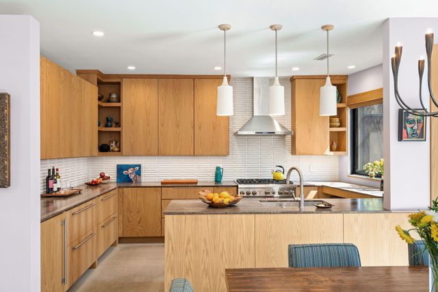 5 Cypress Lane, Dune Acres, IN 46304