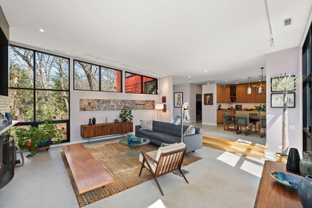 5 Cypress Lane, Dune Acres, IN 46304