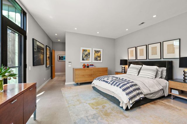 5 Cypress Lane, Dune Acres, IN 46304