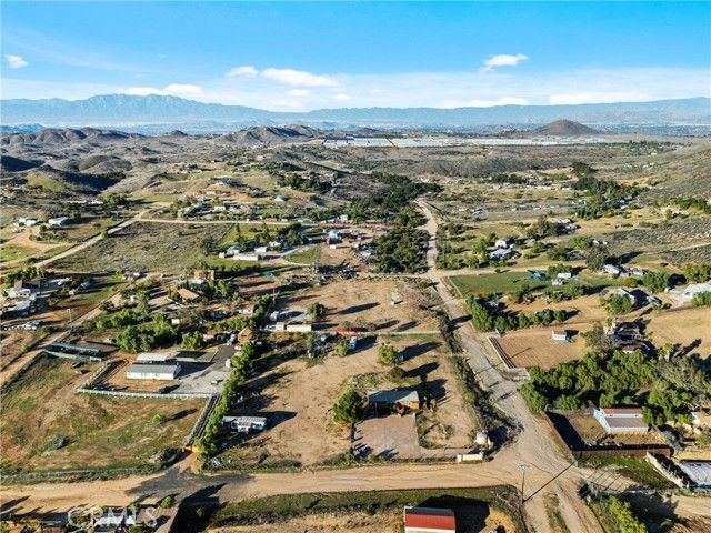 24121 Bienvenidos, Perris, CA 92570