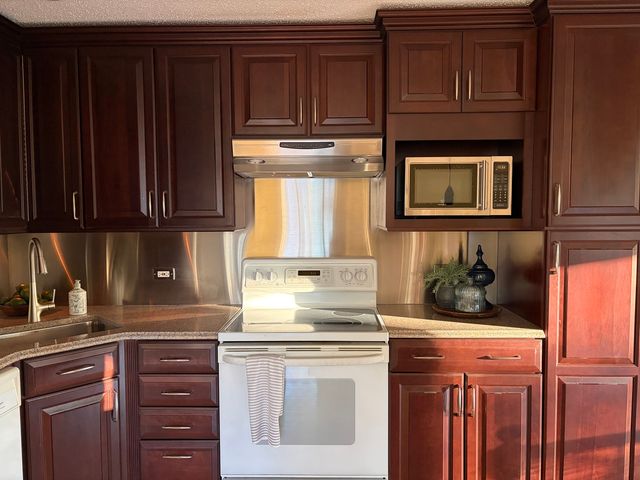 15817 Orlan Brook Drive 35, Orland Park, IL 60462