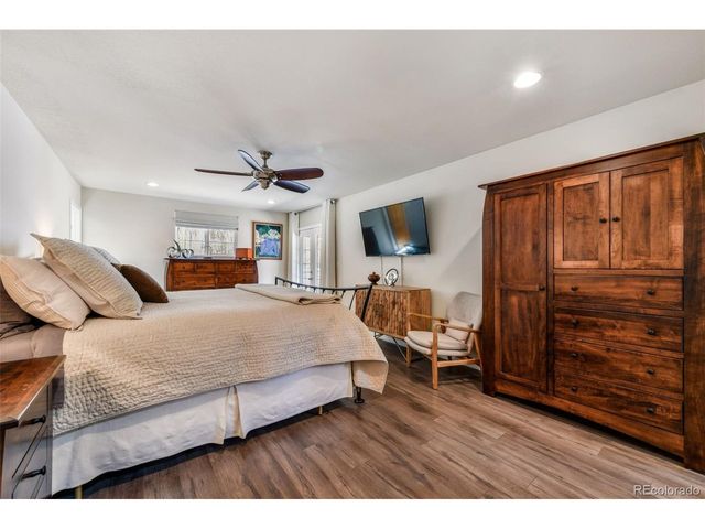 6020 Castlewood Ln, Colorado Springs, CO 80918