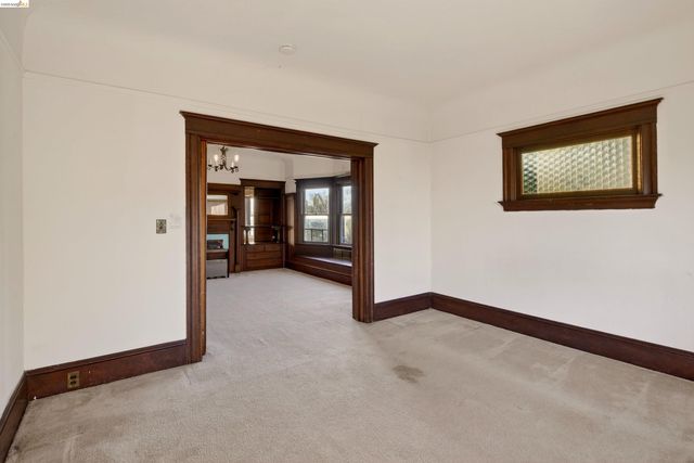 2338 Roosevelt Ave, Berkeley, CA 94703
