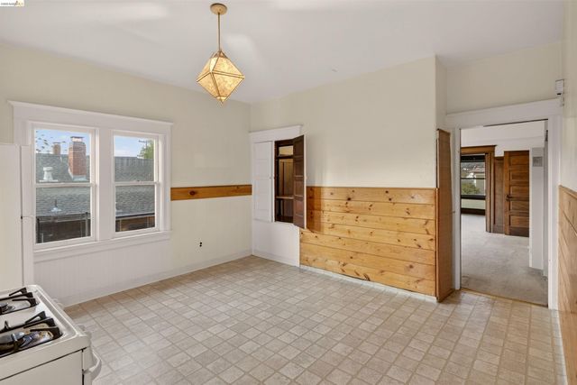 2338 Roosevelt Ave, Berkeley, CA 94703