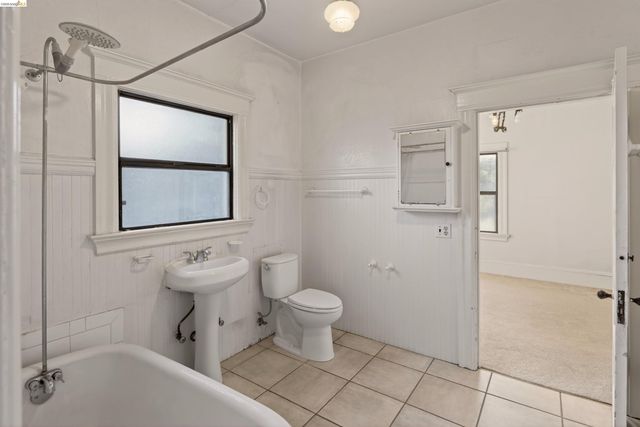 2338 Roosevelt Ave, Berkeley, CA 94703