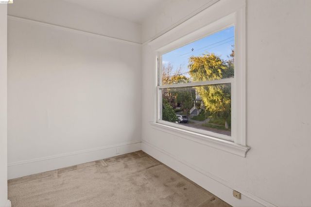 2338 Roosevelt Ave, Berkeley, CA 94703