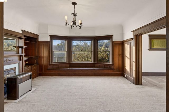 2338 Roosevelt Ave, Berkeley, CA 94703