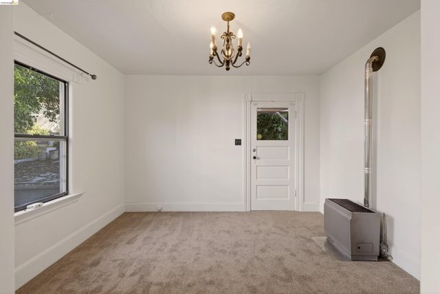 2338 Roosevelt Ave, Berkeley, CA 94703
