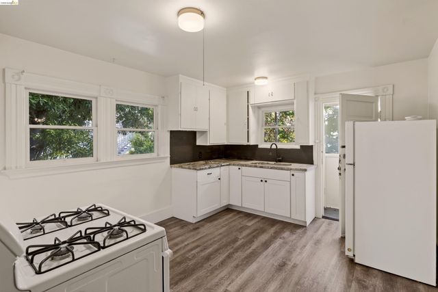 2338 Roosevelt Ave, Berkeley, CA 94703