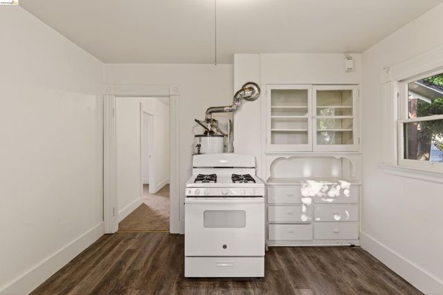2338 Roosevelt Ave, Berkeley, CA 94703
