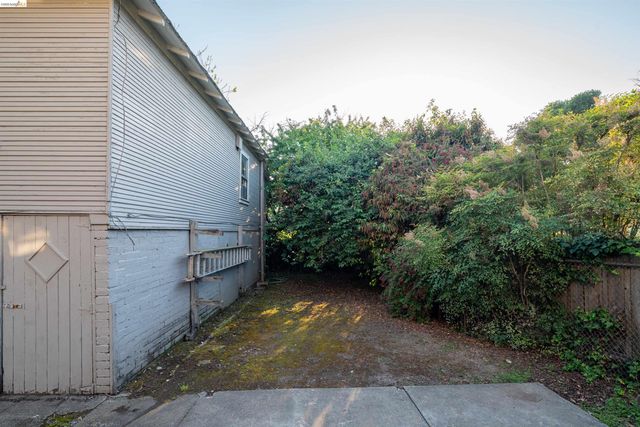 2338 Roosevelt Ave, Berkeley, CA 94703