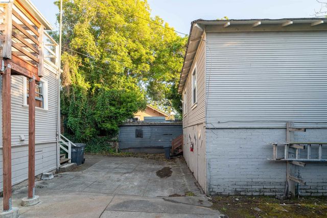 2338 Roosevelt Ave, Berkeley, CA 94703