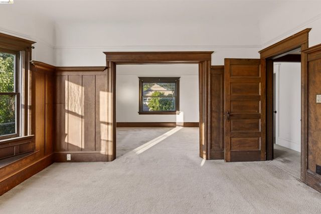 2338 Roosevelt Ave, Berkeley, CA 94703