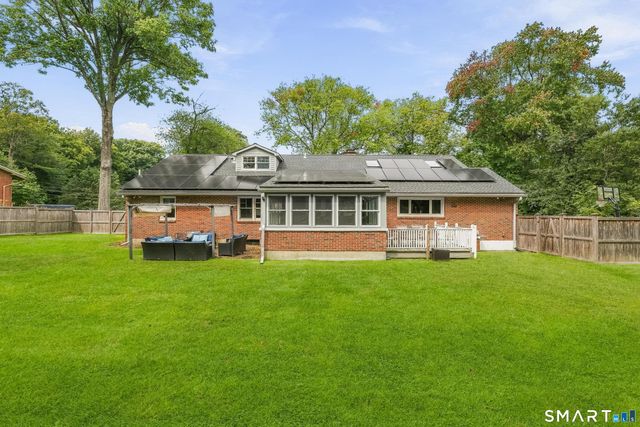 211 Old Farm Road, Fairfield, CT 06825