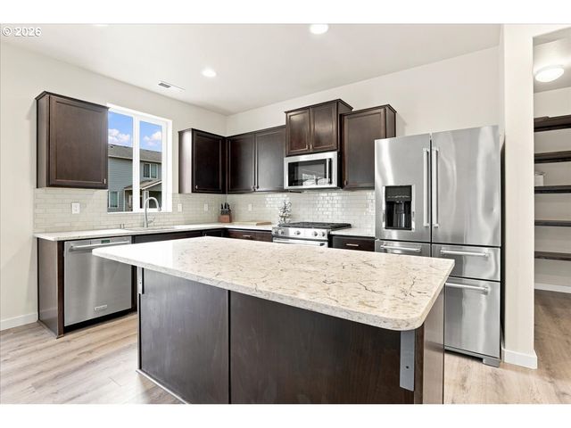 1790 BLACKTAIL Ln, Woodland, WA 98674