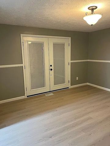 4 Lou Anne Lane, Delmont, PA 15626