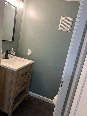 4 Lou Anne Lane, Delmont, PA 15626