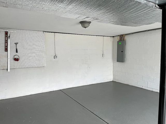 4 Lou Anne Lane, Delmont, PA 15626