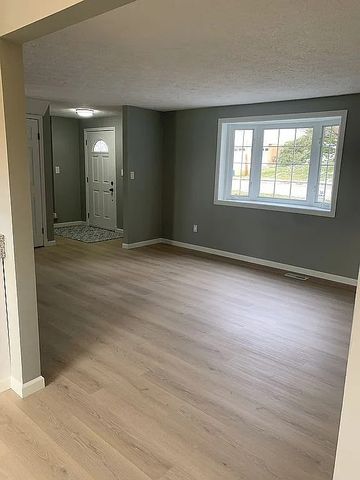 4 Lou Anne Lane, Delmont, PA 15626