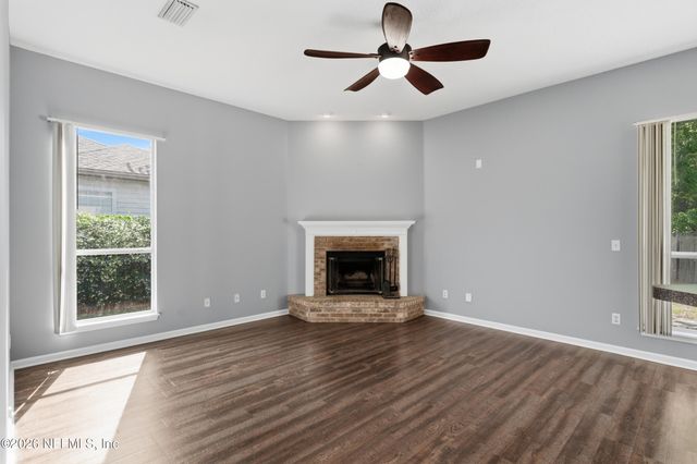 7735 ORTEGA BLUFF Parkway, Jacksonville, FL 32244